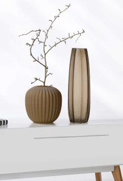 Vase Laura | 22 x 22 x 22 cm | matt braun